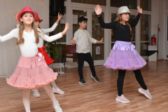 resize_image_693e7e34956f8