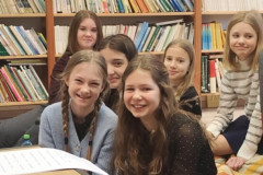 70b3ebe1-5943-49ae-82f6-94727b29abae-1-556x1098